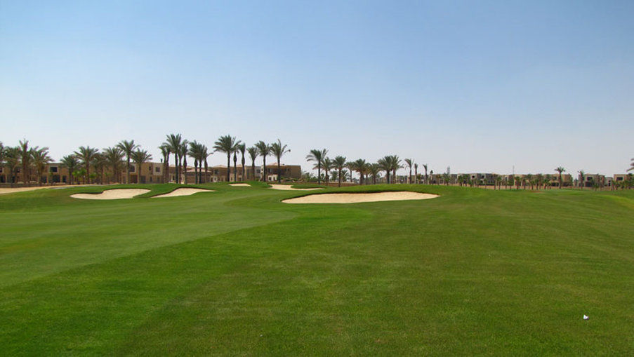Jaz Little Venice Golf Resort Ain Sukhna Exterior foto Golf course at the Pyramids Club
