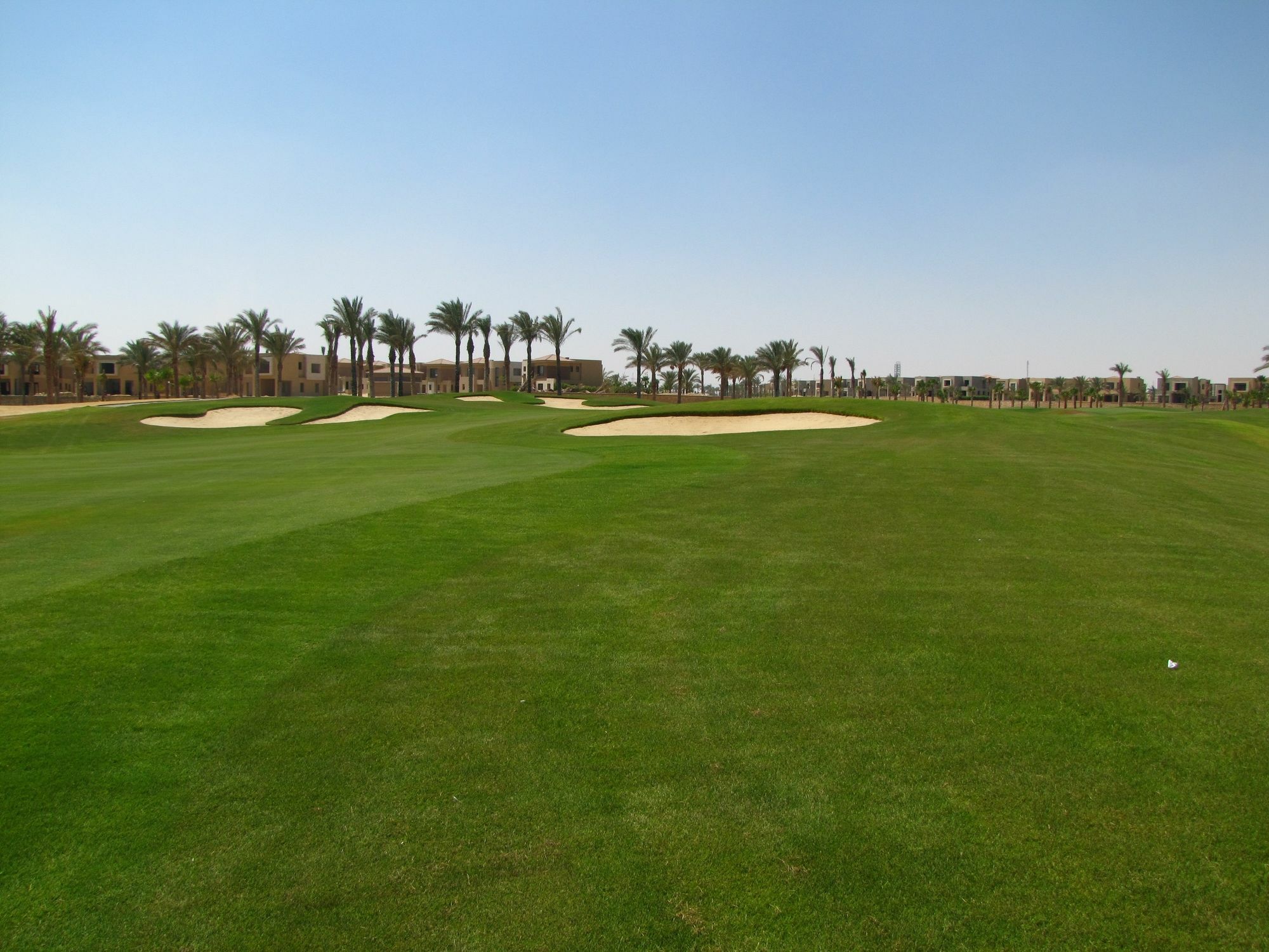 Jaz Little Venice Golf Resort Ain Sukhna Exterior foto Golf course at the Pyramids Club